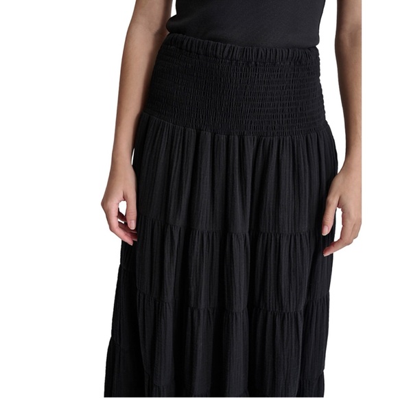 DKNY Women's Cotton Smocked-Waist Tiered Maxi Skirt  in Black Size Large - Picture 5 of 10